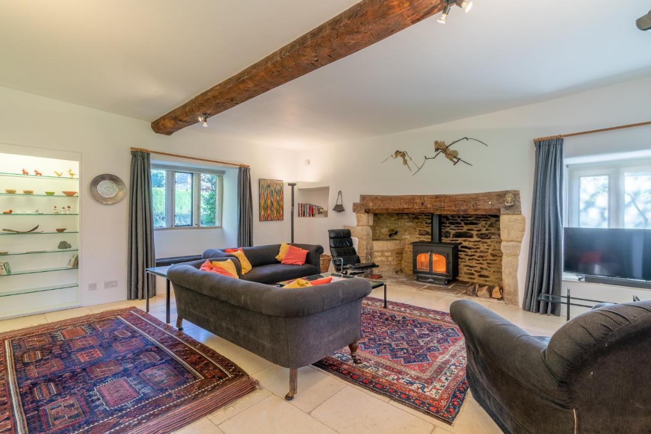 The Barracks Villa Northleach Luaran gambar