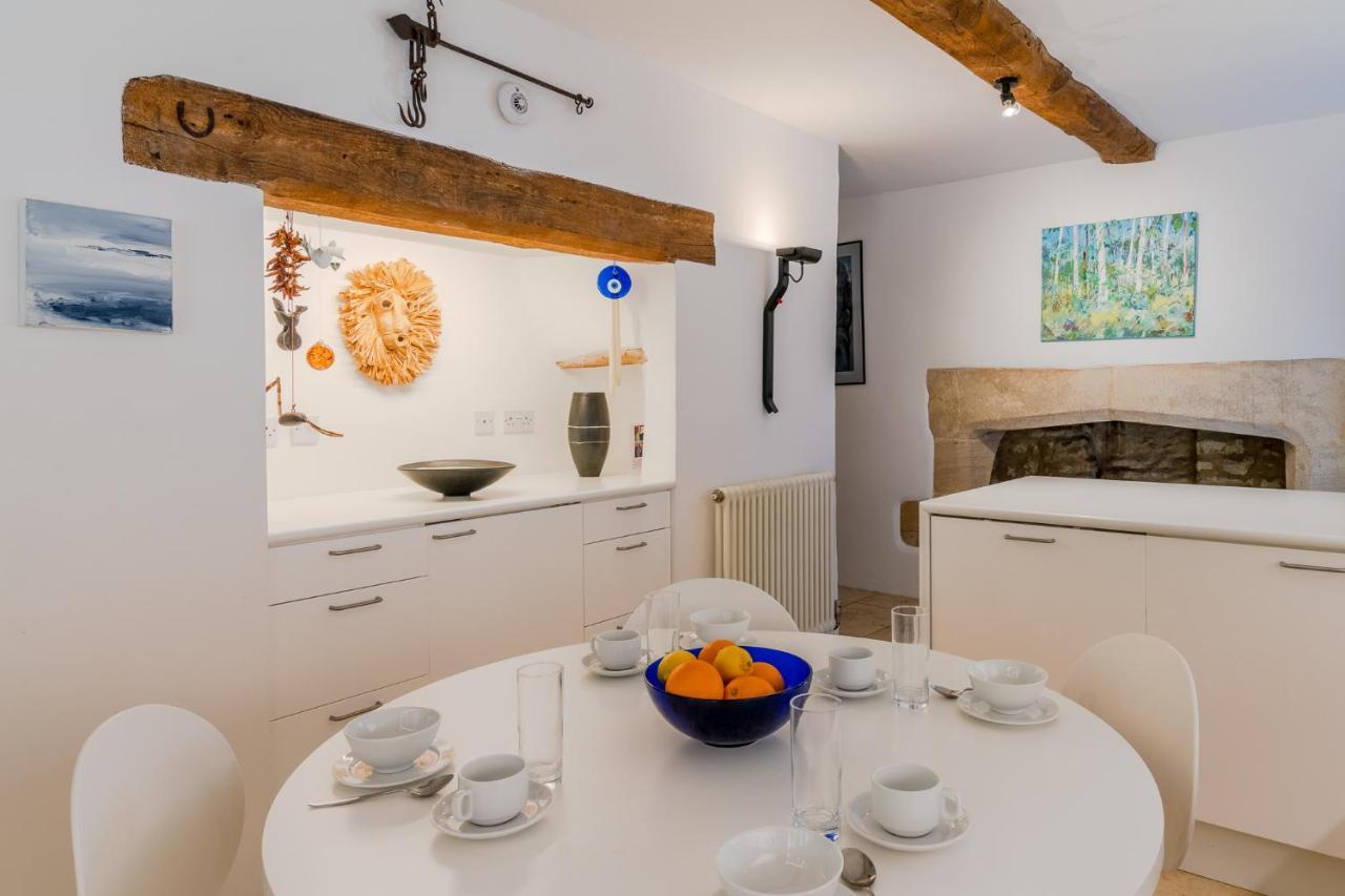 The Barracks Villa Northleach Luaran gambar