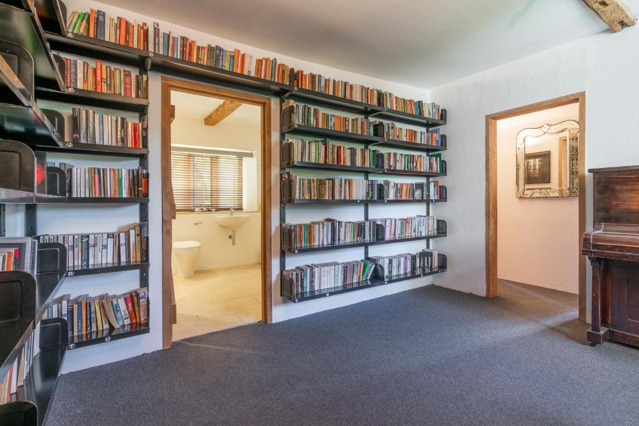 The Barracks Villa Northleach Luaran gambar