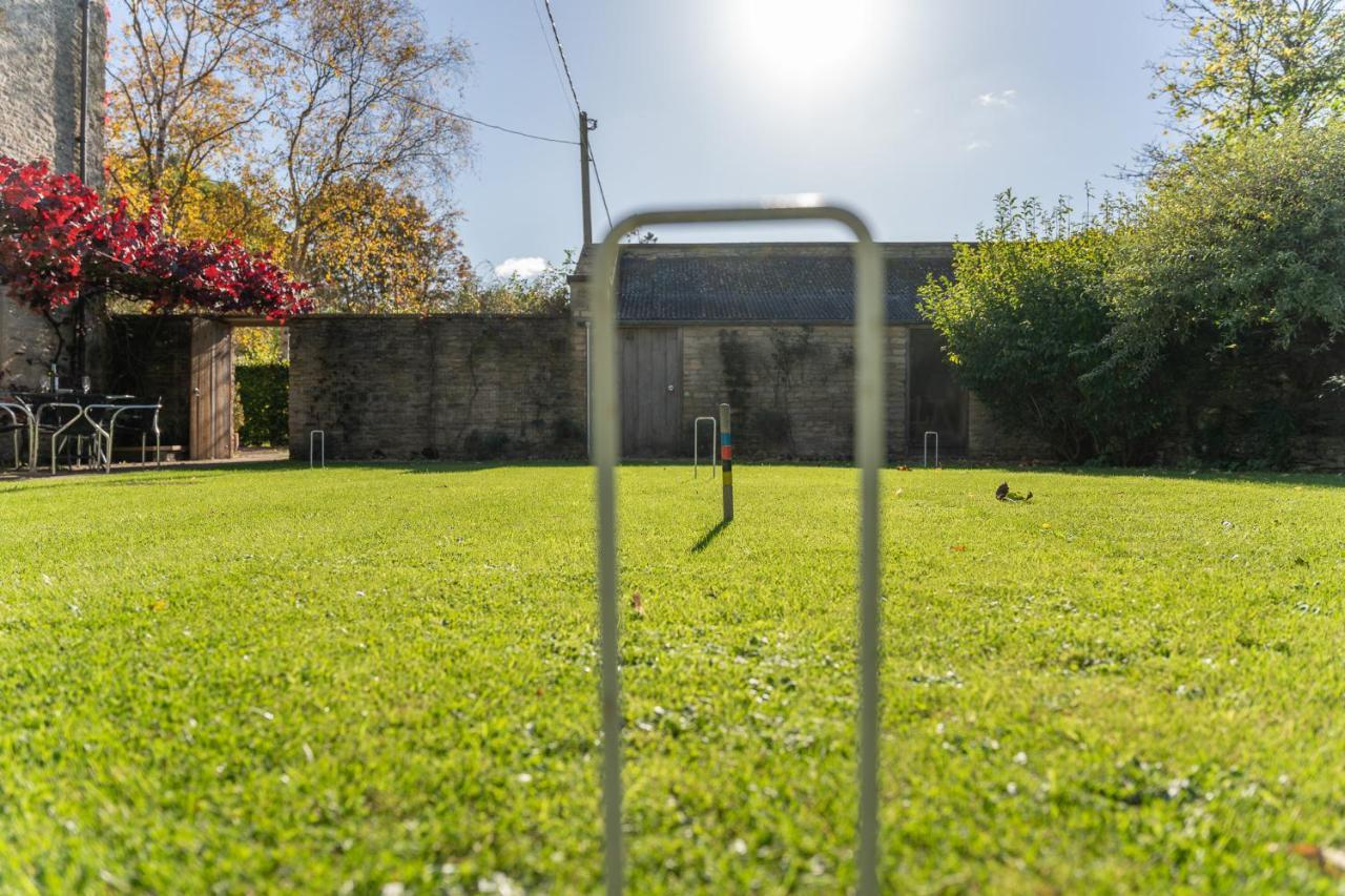 The Barracks Villa Northleach Luaran gambar
