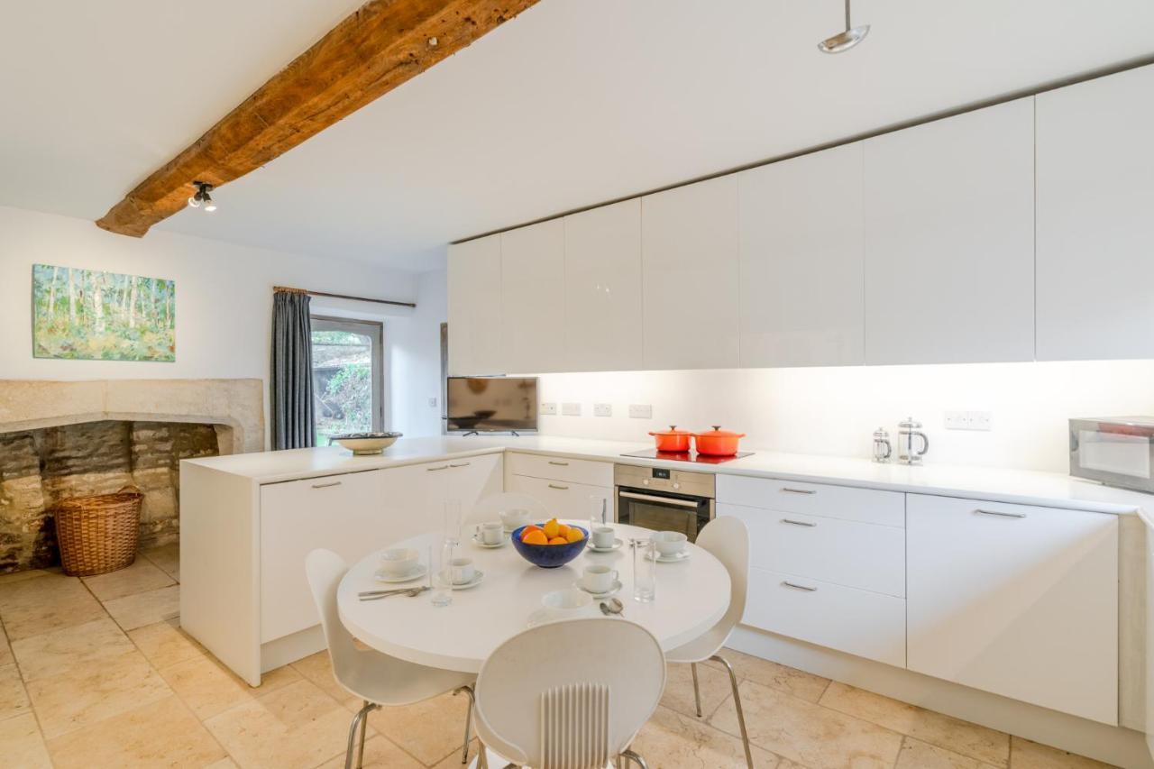 The Barracks Villa Northleach Luaran gambar